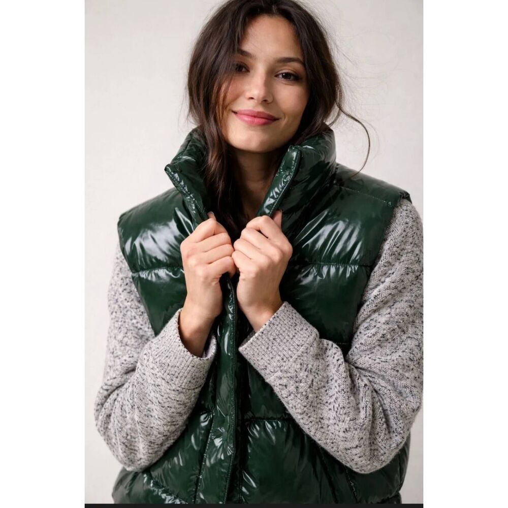 Offline By Aerie Glossy Shine Puffer Vest XL